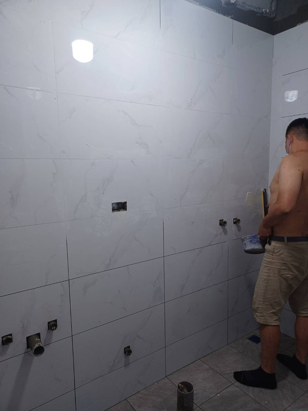 台中浴室壁磚鋪貼施工